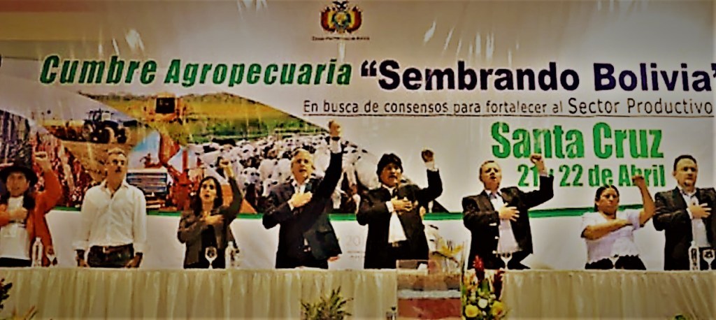 Semillas transgénicas y transgénesis política